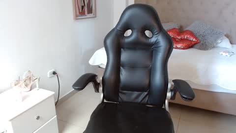 MAYA online show from February 2025 08:10:01 PM