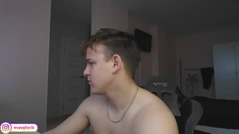 Snapshot of maygly chatting on May 2026 06:32:03 AM Slava and Alextatto online show from May 2026 06:32:03 AM