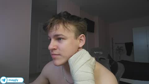 Snapshot of maygly chatting on May 2026 07:05:02 AM Slava and Alextatto online show from May 2026 07:05:02 AM