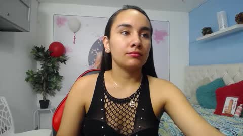 Maylin  online show from February 2026 07:24:02 PM