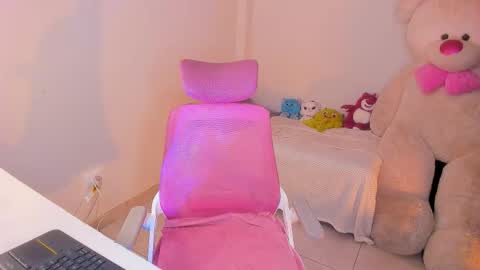 may online show from February 2026 09:33:01 PM