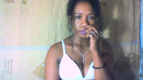 mayrah online show from February 2025 06:09:02 AM