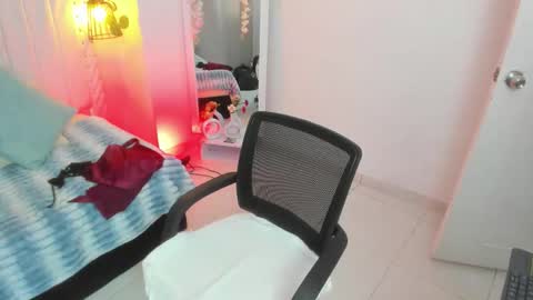 Mayu KIm online show from October 2025 07:07:02 PM