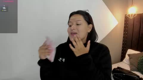 Mayu KIm online show from November 2025 11:21:02 AM