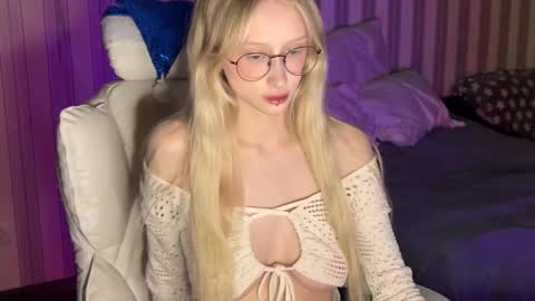 mayvi_cold online show from January 2026 08:00:02 PM