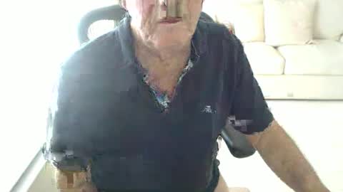 Snapshot of mbeastie chatting on December 2025 02:45:02 PM Beastie online show from December 2025 02:45:02 PM