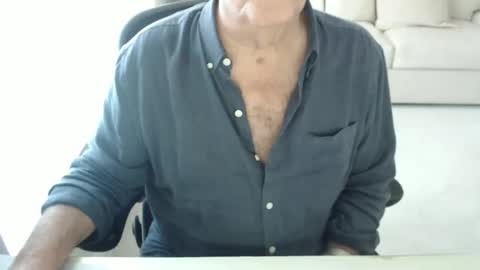 Snapshot of mbeastie chatting on January 2026 09:16:02 PM Beastie online show from January 2026 09:16:02 PM