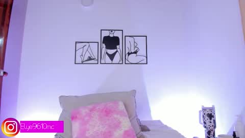 Ellie online show from November 2025 12:54:02 AM