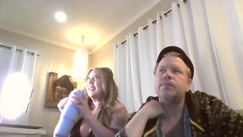 Snapshot of me2283 chatting on February 2026 03:02:01 AM me2283 online show from February 2026 03:02:01 AM