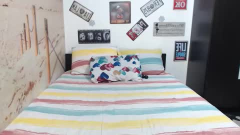 Snapshot of meaowmela chatting on September 2025 11:25:01 AM MeaowMela online show from September 2025 11:25:01 AM