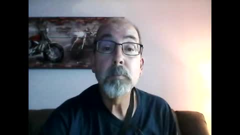 me at home online show from December 2024 07:14:02 PM