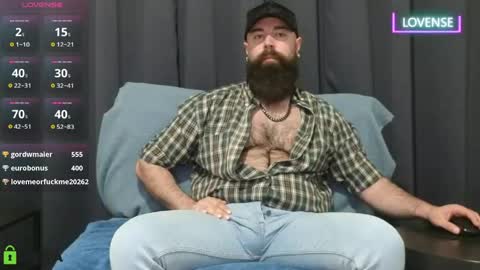 Meaty Roll online show from March 2026 10:43:02 PM