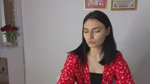 Dina online show from March 2025 11:07:02 AM