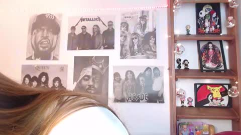 Emily online show from January 2025 03:35:01 AM