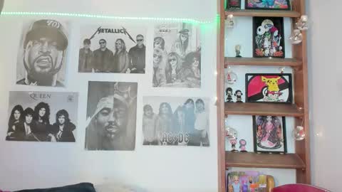 Emily online show from November 2025 10:20:02 PM