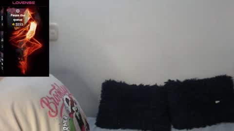 Megan and sophi online show from November 2025 11:48:01 PM