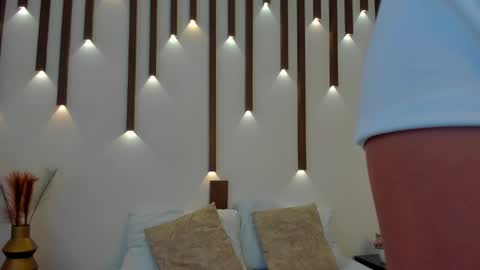 MEGAN COOPER online show from October 2025 09:22:01 PM