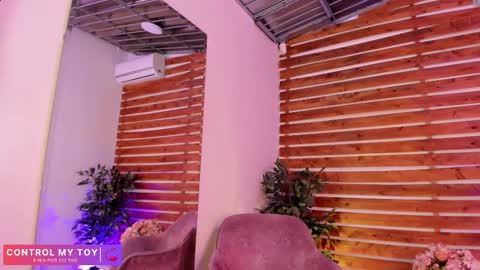 megan_raiin online show from November 2025 08:47:02 AM