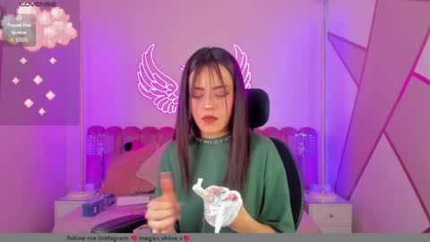 megan_shyne online show from April 2026 10:29:01 PM