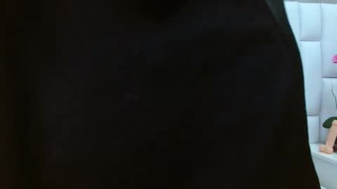 Snapshot of megan_sweet_1 chatting on February 2025 05:53:02 PM megan_sweet_1 online show from February 2025 05:53:02 PM