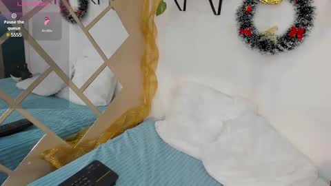 Snapshot of megan_xoxo1 chatting on December 2024 01:02:02 PM Megan online show from December 2024 01:02:02 PM