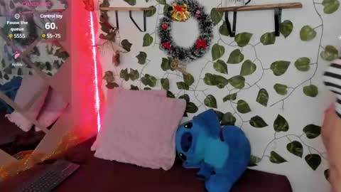 Snapshot of megan_xoxo1 chatting on December 2024 12:40:02 PM Megan online show from December 2024 12:40:02 PM