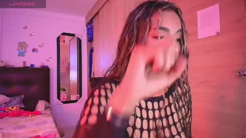 Snapshot of meganadriels96 chatting on May 2026 09:13:01 PM M E G A N online show from May 2026 09:13:01 PM