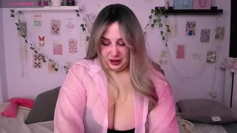 Snapshot of megangoddesss chatting on October 2025 03:38:01 AM megangoddesss online show from October 2025 03:38:01 AM