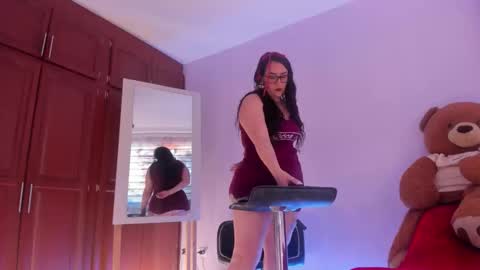 meganhotcurvy online show from November 2025 04:27:01 PM