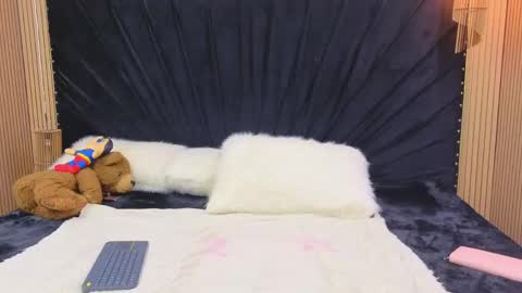 Megan online show from April 2026 03:20:01 PM