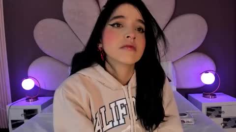 Snapshot of meganr_ chatting on February 2026 11:20:01 AM Megan online show from February 2026 11:20:01 AM