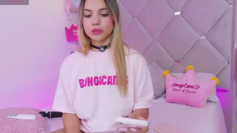 Snapshot of meganrosse__ chatting on July 2026 06:58:01 PM Megan online show from July 2026 06:58:01 PM