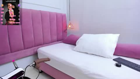 Megan  online show from February 2026 07:39:02 PM