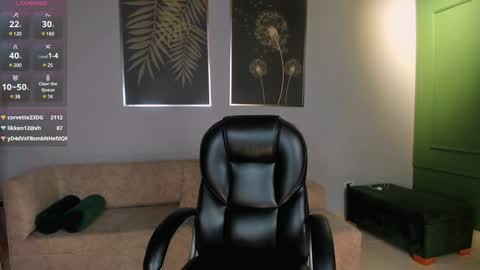 Snapshot of meganscottx chatting on December 2024 01:36:01 AM Megan online show from December 2024 01:36:01 AM