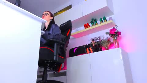 Megan online show from January 2026 04:34:01 PM