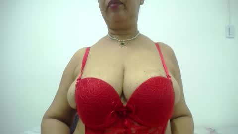 Snapshot of megatitsxxx chatting on December 2024 04:09:01 AM milfpleasure online show from December 2024 04:09:01 AM