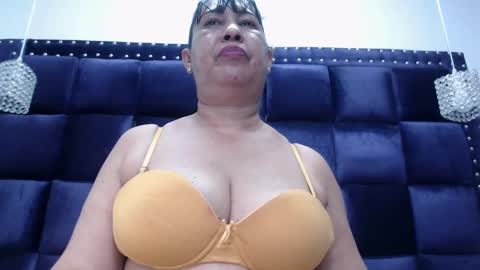 Snapshot of megatitsxxx chatting on September 2025 02:02:01 AM milfpleasure online show from September 2025 02:02:01 AM