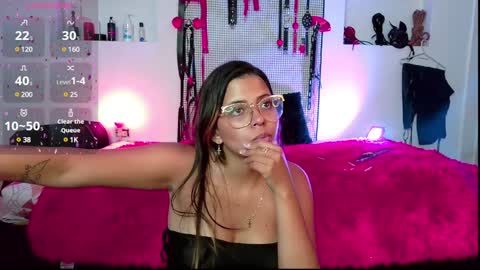 Snapshot of meggan_greey chatting on December 2024 01:15:02 AM Your best slave  online show from December 2024 01:15:02 AM