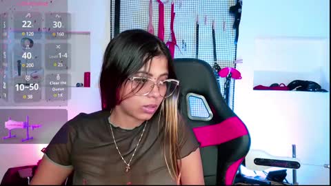Snapshot of meggan_greey chatting on January 2025 11:33:02 PM Your best slave  online show from January 2025 11:33:02 PM