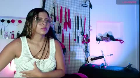 Snapshot of meggan_greey chatting on January 2025 09:23:02 PM Your best slave  online show from January 2025 09:23:02 PM