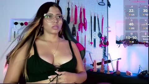 Snapshot of meggan_greey chatting on January 2025 10:08:02 PM Your best slave  online show from January 2025 10:08:02 PM