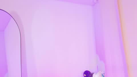 meghanallen_ online show from November 2025 08:41:02 PM