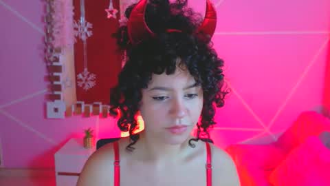 sofia online show from May 2026 09:00:02 PM
