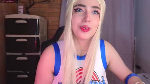 Megumi online show from January 2025 08:43:02 AM