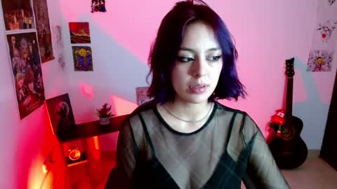 Snapshot of mei04_ chatting on December 2024 02:10:02 AM Melissa online show from December 2024 02:10:02 AM