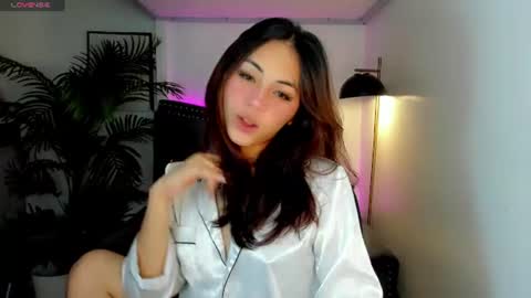 Snapshot of meiluxe chatting on June 2026 10:28:02 AM meiluxe online show from June 2026 10:28:02 AM