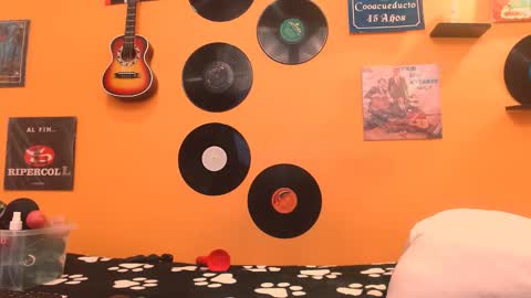 MEIS online show from November 2025 01:49:01 AM