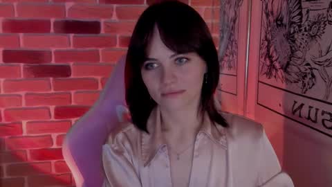 Katie  Payne online show from November 2025 04:32:02 PM