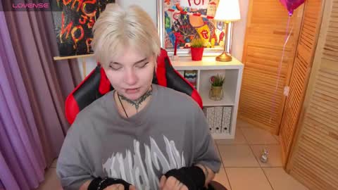 mekurisu online show from March 2025 04:35:02 AM