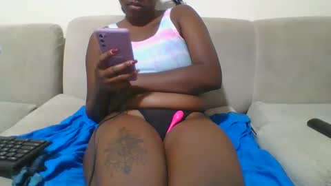 pretty online show from March 2025 06:19:01 PM